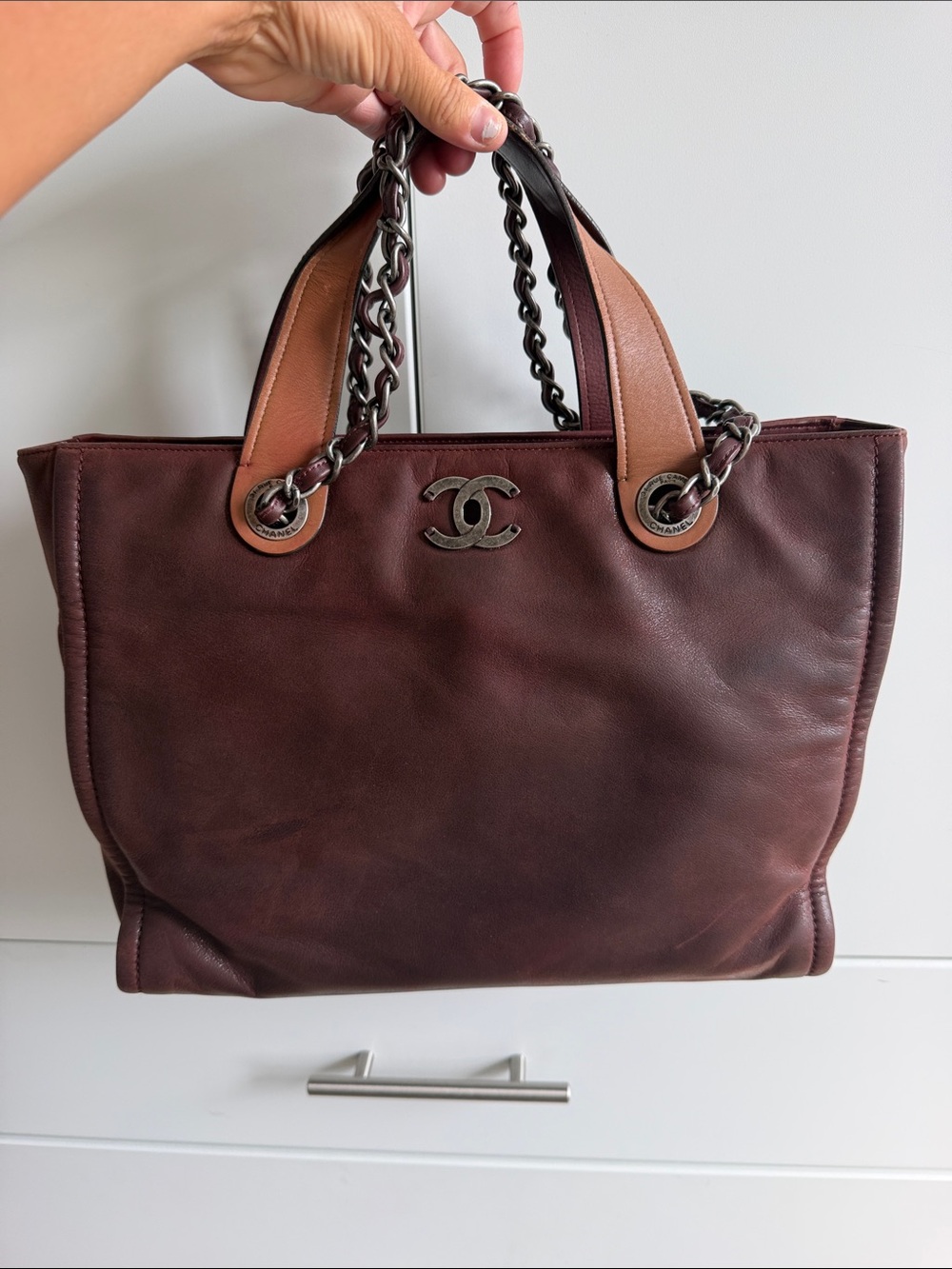 CHANEL Brown soft and crumbled calfskin portobello bag. Very good - Picture 14 of 16